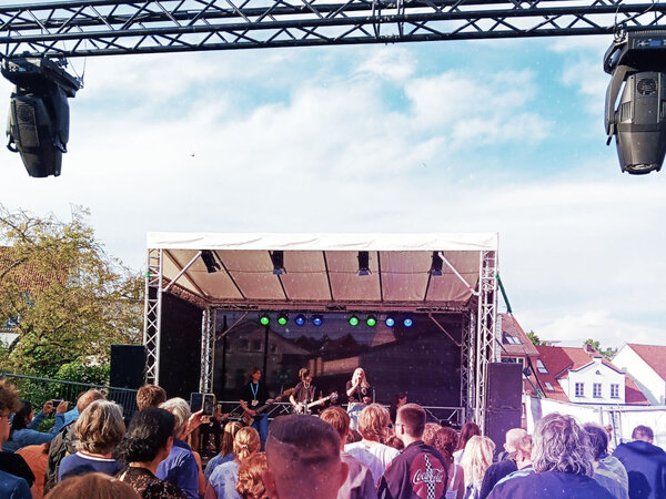 Jugendb�hne auf dem Stadtfest 2024.